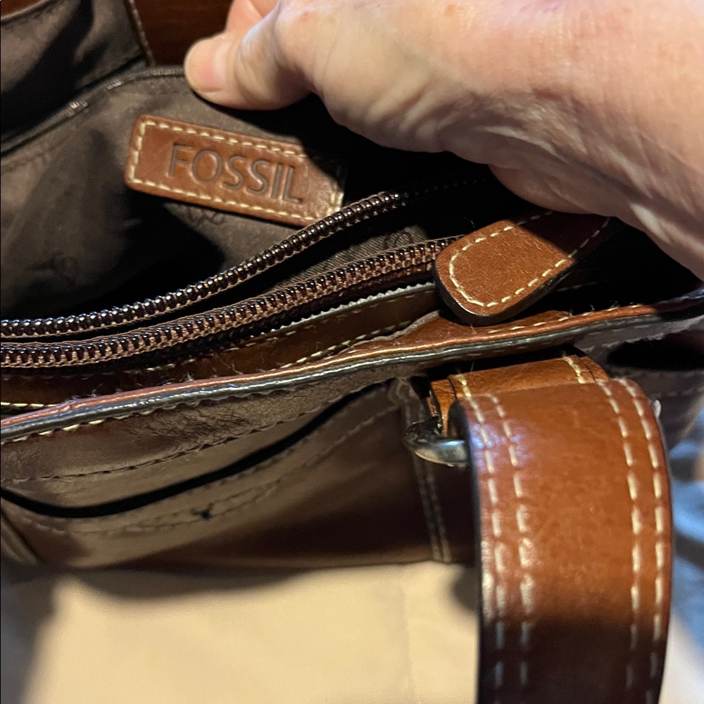 Fossil Brown Leather Shoulder Bag with Buckle Strap Detail - Picture 3 of 7